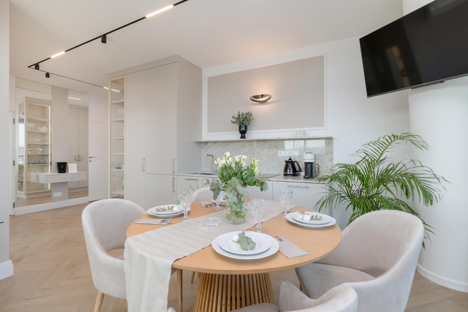 Wave Family Luxury Apartment D973 미엥지즈드로예 외부 사진